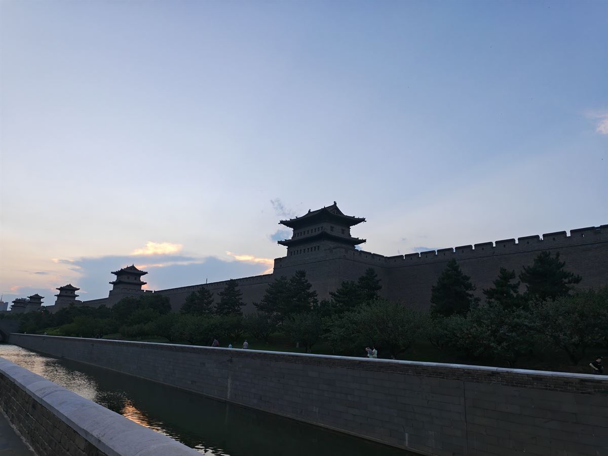 大同古城墙黄昏